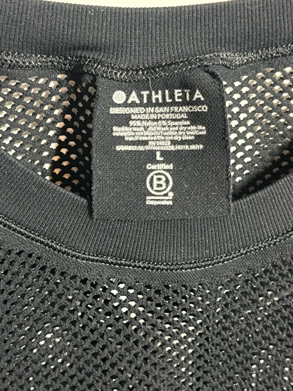 Athleta Black Mesh Athletic Tank Top Breathable Workout Layering Womens Large - Picture 3 of 6